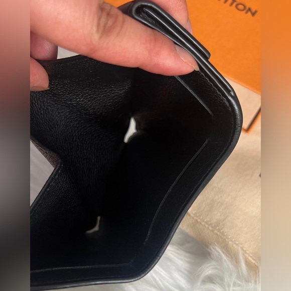 LOUIS VUITTON Portefeuille Lock Mini Wallet Taurillon Leather Black Noir M63921 - Picture 4 of 11